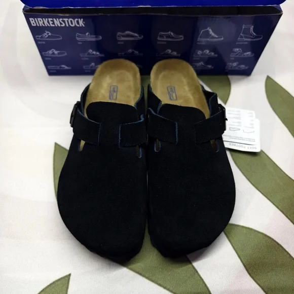 Birkenstock Boston narrow | Cork footbed and suede upper - Picture 1 of 4